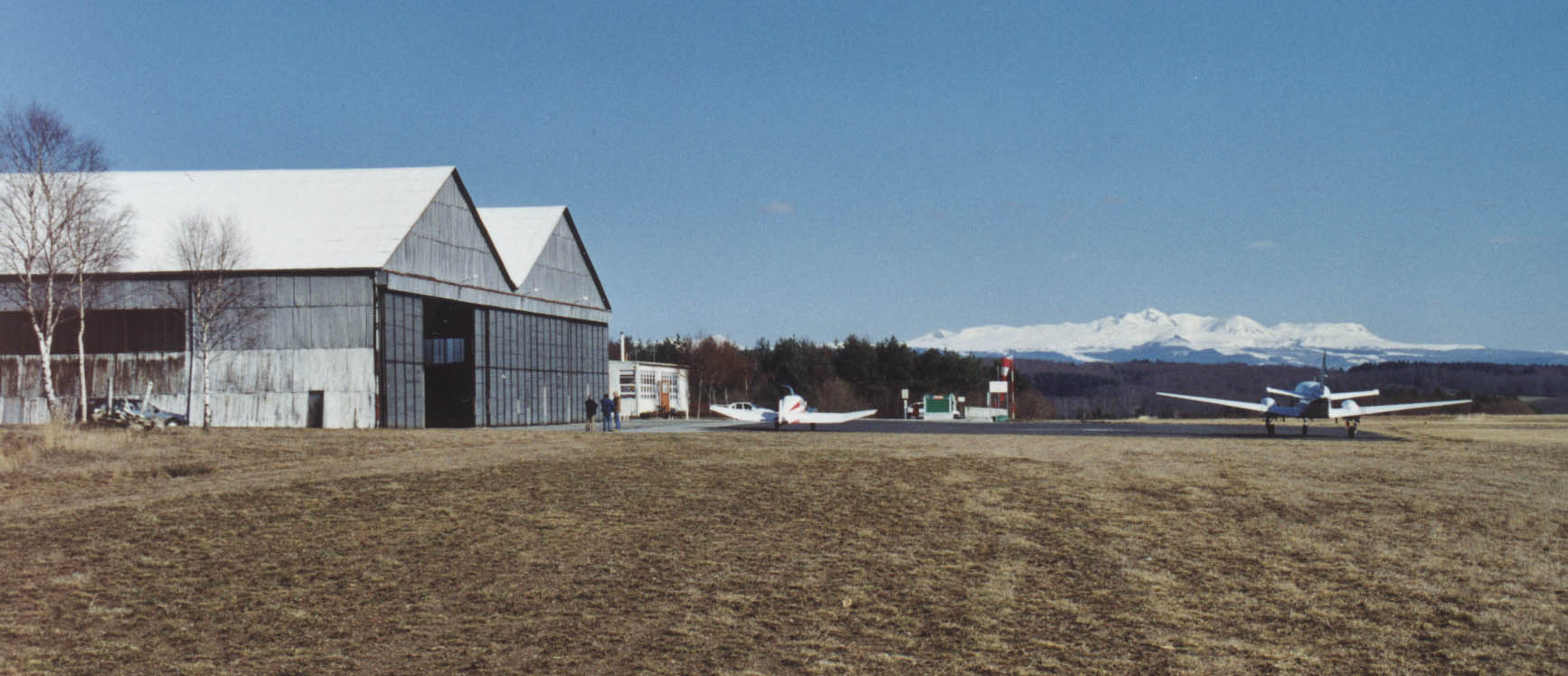 Infrastructure de l'a�roclub